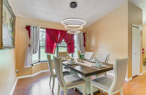 Ocala House | 204 m² House ∙ 3 bedrooms ∙ 8 guests