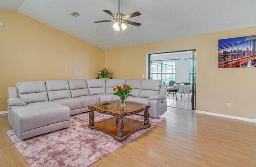 Ocala House | 204 m² House ∙ 3 bedrooms ∙ 8 guests