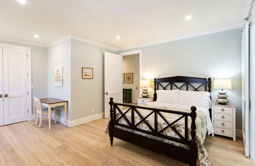 Naples Park House | 204 m² House ∙ 3 bedrooms ∙ 6 guests