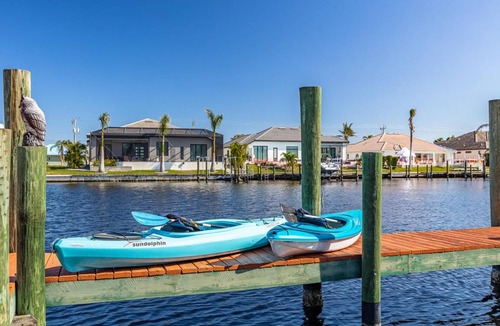Peninsula Point House | 206 m² House ∙ 3 bedrooms ∙ 9 guests