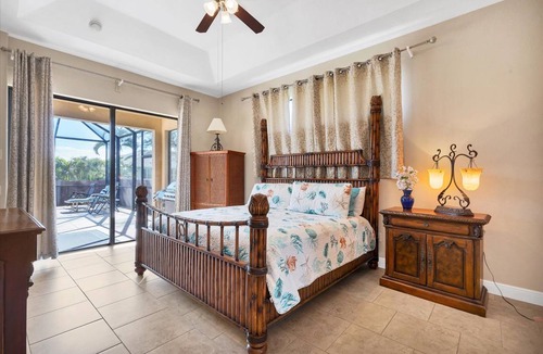 Burnt Store House | 206 m² House ∙ 4 bedrooms ∙ 8 guests