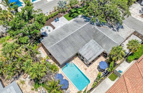Bay Isle House | 209 m² House ∙ 4 bedrooms ∙ 10 guests