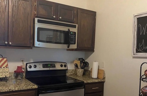Ash Flat House | 21 Sharp Street Retreat. Your Ozark Adventure Can Begin Now!