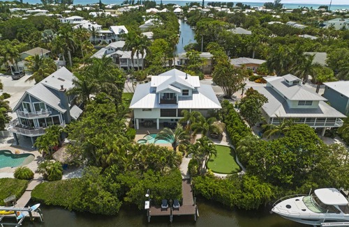 Anna Maria House | 213 m² House ∙ 4 bedrooms ∙ 10 guests