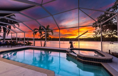 Whitney Beach House | 213 m² House ∙ 4 bedrooms ∙ 8 guests