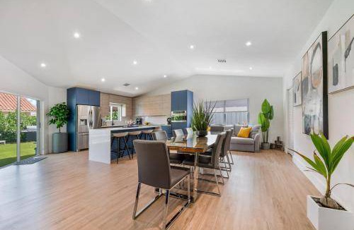 Richmond West House | 214 m² House ∙ 5 bedrooms ∙ 12 guests
