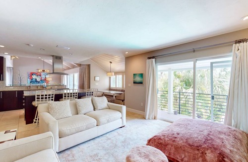Whitfield House | 215 m² House ∙ 2 bedrooms ∙ 8 guests
