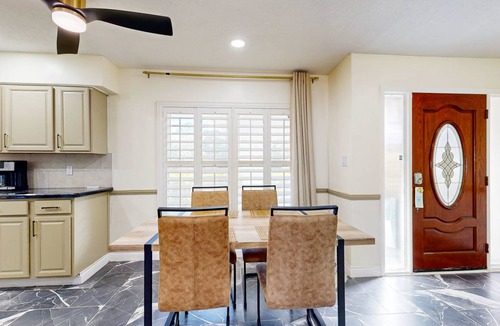 Beach Haven House | 215 m² House ∙ 5 bedrooms ∙ 10 guests