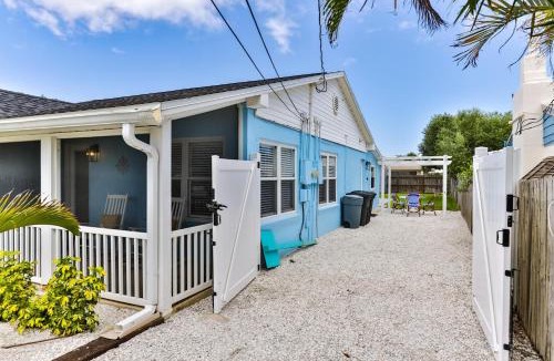 Boardwalk House | 216 Kirkland Suite 2 - 2-1 Beachside Pool Home!
