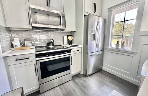 Venetian Bay Villages House | 2200 Beautiful, sunny townhome with lake views from every angle