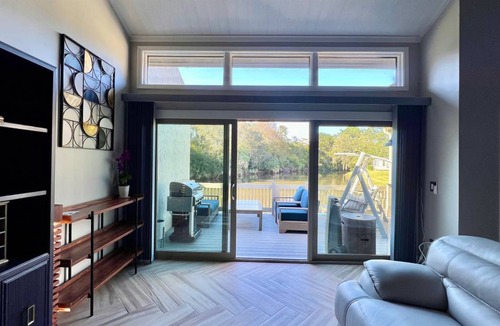 Palm Valley House | 223 m² House ∙ 3 bedrooms ∙ 6 guests