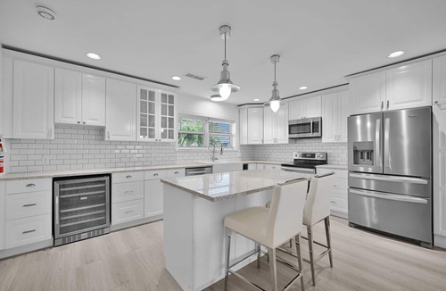 Lighthouse Point House | 2260 Managed By Brampton Park
