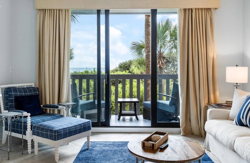 West Beach Village Condo | 2268 Shipwatch: 2BR Oceanfront, Steps from the Beach, Bike Credit