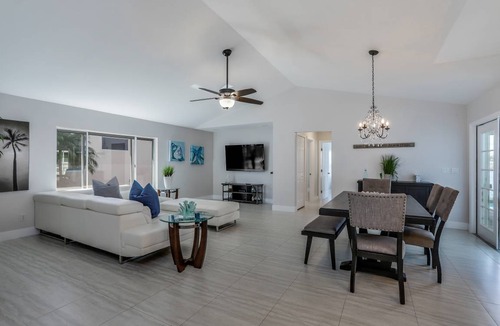 Eight Lakes House | 229 m² House ∙ 4 bedrooms ∙ 8 guests