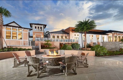 Solana House | 232 m² House ∙ 5 bedrooms ∙ 12 guests