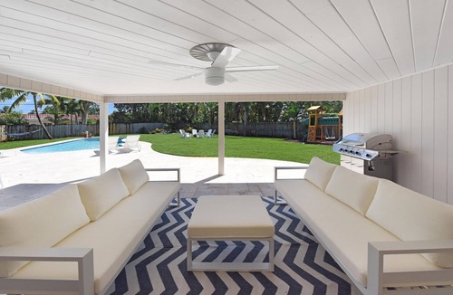Lighthouse Point House | 2350 Managed By Brampton Park