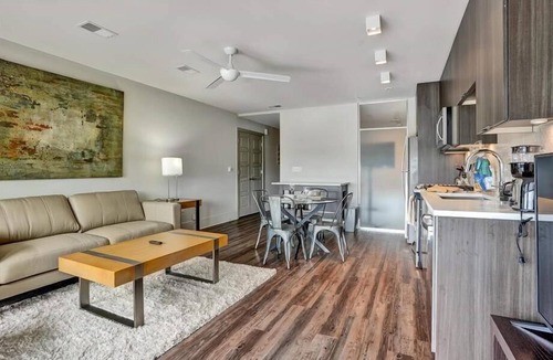 Garden Hills Apartment | 24hr Gym, Pool&Sauna | Full Kitchen w/Island | Peachtree