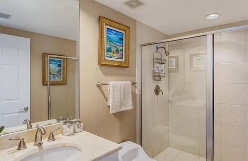 Kingston Condo | 24TH FLOOR WITH STUNNING ENDLESS VIEWS