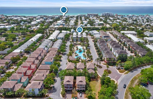 Villages of Crystal Beach House | 257 m² House ∙ 5 bedrooms ∙ 16 guests