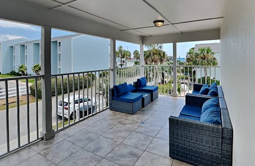 Port of Call House | 263 m² House ∙ 6 bedrooms ∙ 19 guests