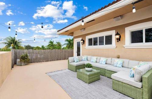 Lake Ridge House | 269 m² House ∙ 4 bedrooms ∙ 12 guests