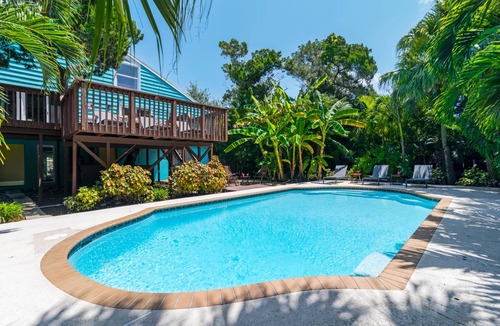 Bay Isle House | 270 m² House ∙ 5 bedrooms ∙ 10 guests