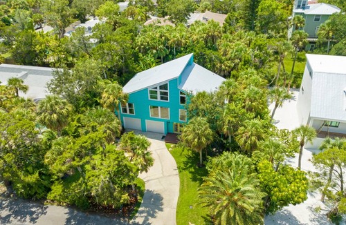 Bay Isle House | 270 m² House ∙ 5 bedrooms ∙ 10 guests
