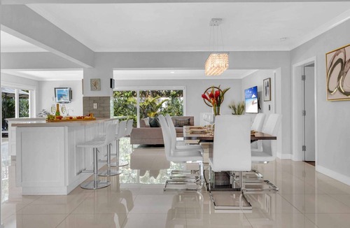 Bel Air House | 281 m² House ∙ 5 bedrooms ∙ 10 guests