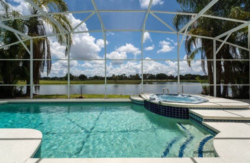 Ridgewood Lakes House | 283 m² House ∙ 4 bedrooms ∙ 8 guests
