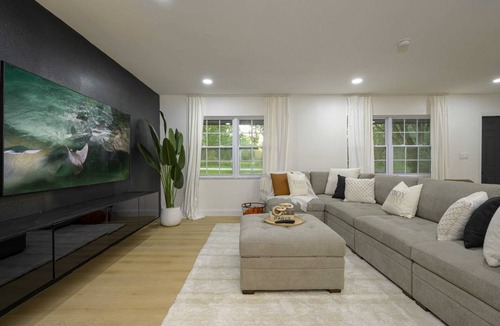 Tampa House | 287 m² House ∙ 6 bedrooms ∙ 20 guests