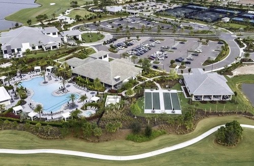 Braden River House | 293 m² House ∙ 4 bedrooms ∙ 6 guests