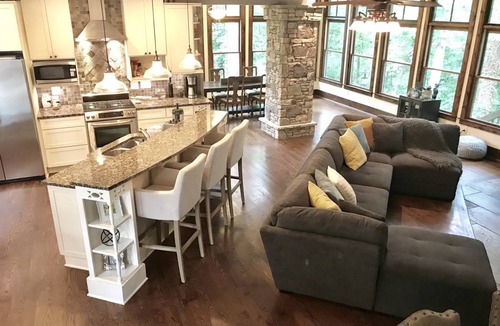 Buford House | 297 m² House ∙ 3 bedrooms ∙ 9 guests