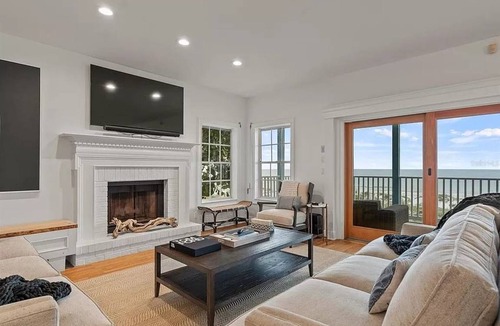 Indian Shores House | 297 m² House ∙ 4 bedrooms ∙ 11 guests