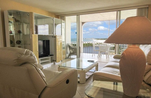 South Island Condo | 2B/2B Creciente Resort Vacation Condo on 9th Floor w/ Gulf View, Resort Pool, Tennis Courts!