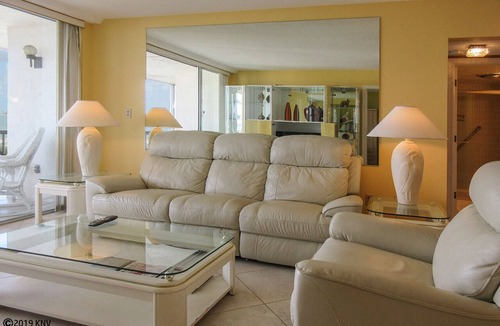 South Island Condo | 2B/2B Creciente Resort Vacation Condo on 9th Floor w/ Gulf View, Resort Pool, Tennis Courts!