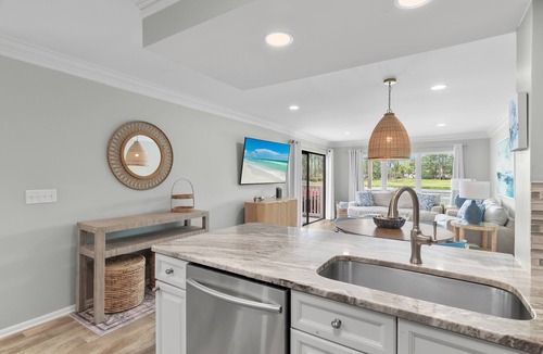 Sandestin Condo | 2BD Condo, Bay Views, 6-Passenger Golf Cart, Pool