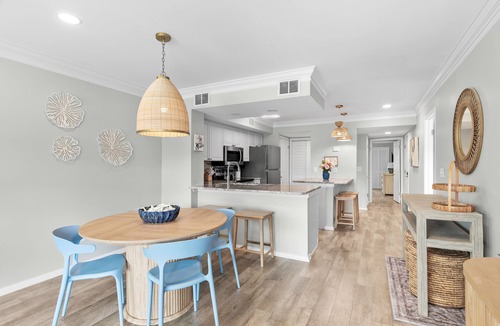 Sandestin Condo | 2BD Condo, Bay Views, 6-Passenger Golf Cart, Pool