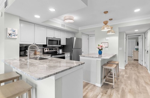 Sandestin Condo | 2BD Condo, Bay Views, 6-Passenger Golf Cart, Pool