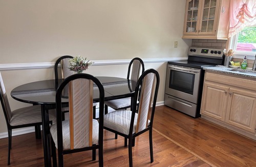 Horsham Apartment | 2BDR Suite w/Bathroom in Horsham, PA