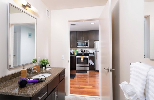 Center City West Apartment | 2BR Apartment near Rittenhouse