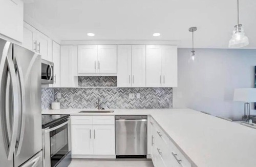 Central Beach House | 2BR Beach condo - Steps to beach