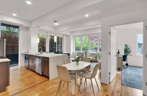 Olde Kensington Apartment | 2BR Charming Home | Sleeps 8 | Northern Liberties