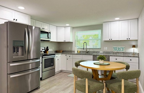 Englewood House | 2BR Coastal Retreat Near Beach & Boat Launch