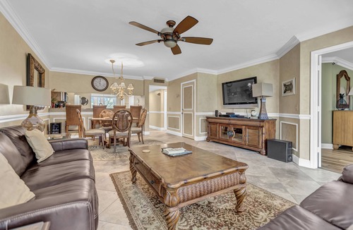 Jupiter Condo | 2BR Comfortable Condo with Easy Beach Access