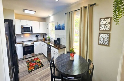 Charlotte House | 2BR Duplex with Massive 86in TV