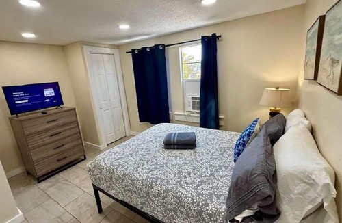 St. Petersburg - Clearwater Apartment | 2BR Front Patio 10 Min to Downtown