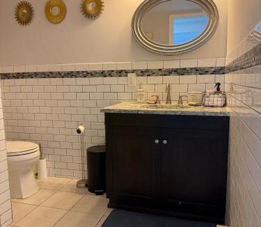 Fair Lawn House | 2BR Private Basement Near MetLife - Sleeps 5 - NYC Bus