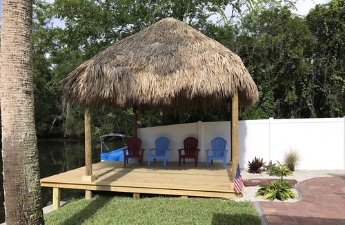 Crystal Shores House | 3/2 Canal-Front Single Family Home with Pool, including private dock