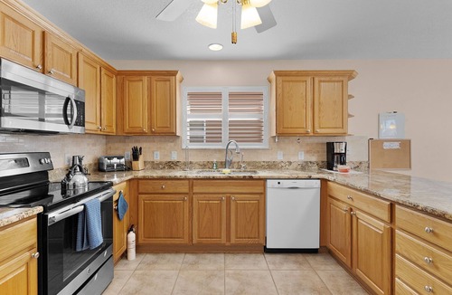 Piedmont House | 3/2 Designer in the Village of Piedmont