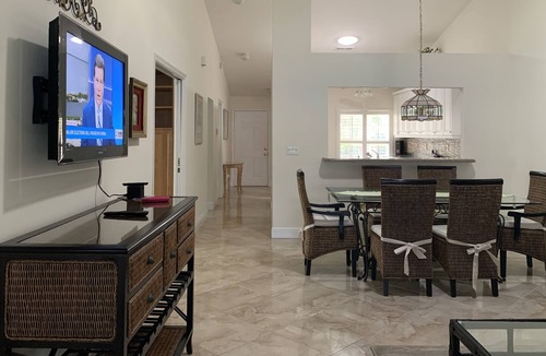 Crown Pointe Villa | 3-2 Villa.